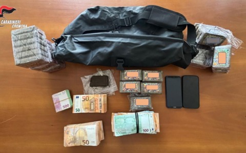 Due uomini arrestati a Dovera per spaccio di hashish
