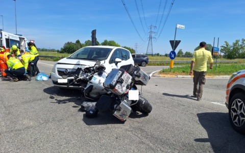 Incidente tra auto e moto a Rivolta: motociclista in gravi condizioni