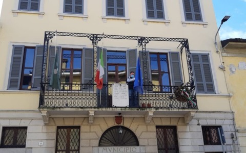 Scontro in Consiglio comunale a Vailate: bocciata la mozione per la sicurezza