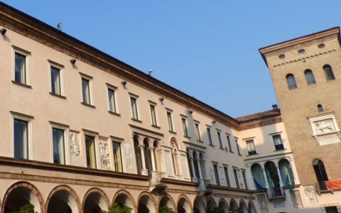 Aggressione a Crema: 69enne minaccia artigiano e carabinieri dopo lite per parcheggio
