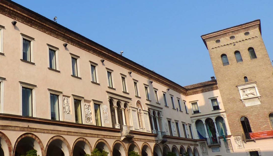 Aggressione a Crema: 69enne minaccia artigiano e carabinieri dopo lite per parcheggio